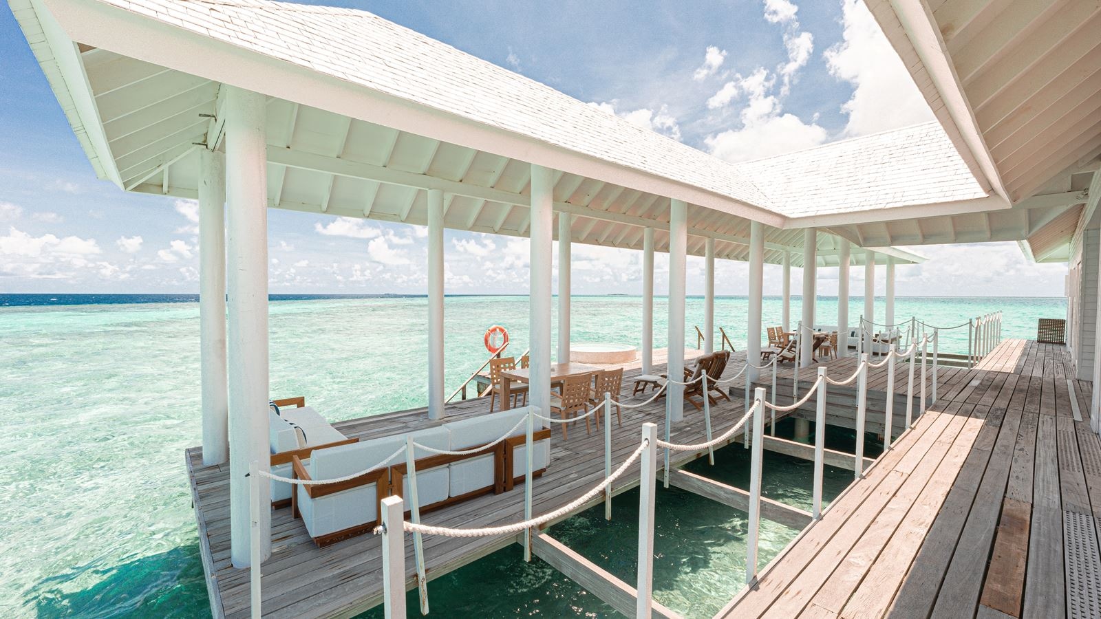 rooms-two-bedroom-water-villa