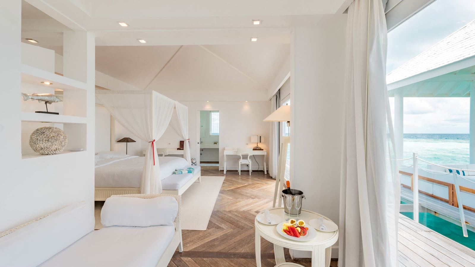 rooms-two-bedroom-water-villa