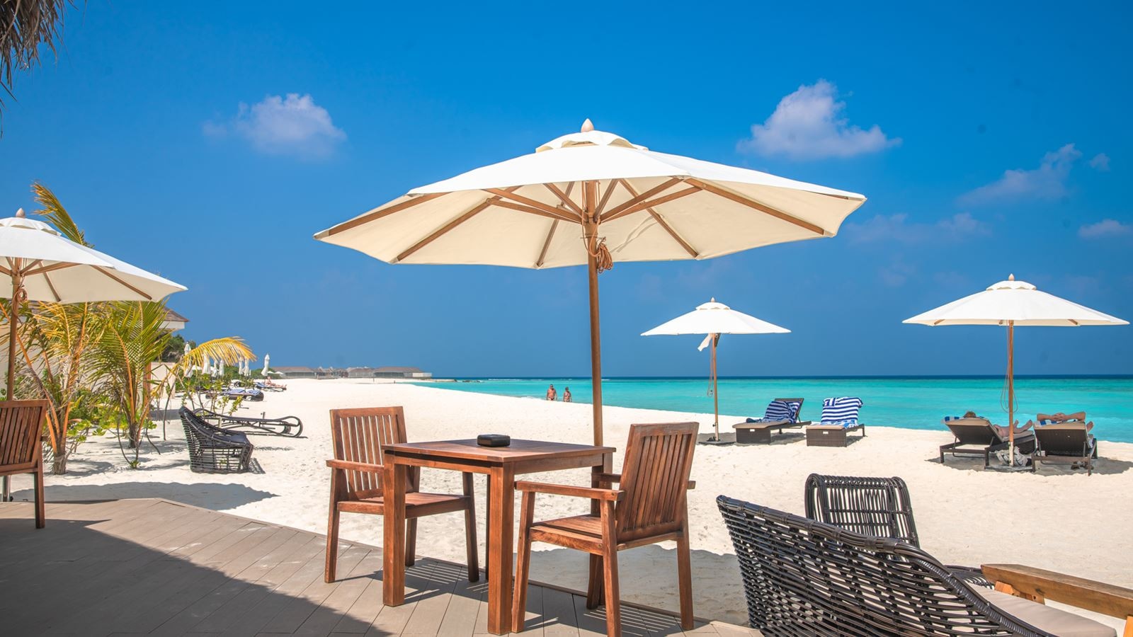 bars-beach-bar