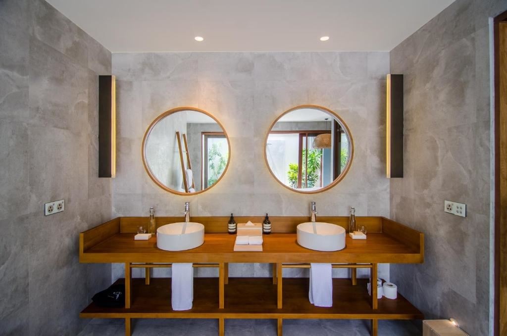 rooms-two-bedroom-beach-pool-villa