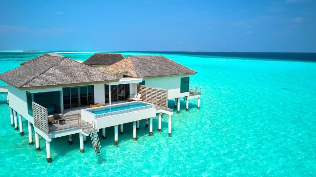 rooms-two-bedroom-overwater-villa-with-pool