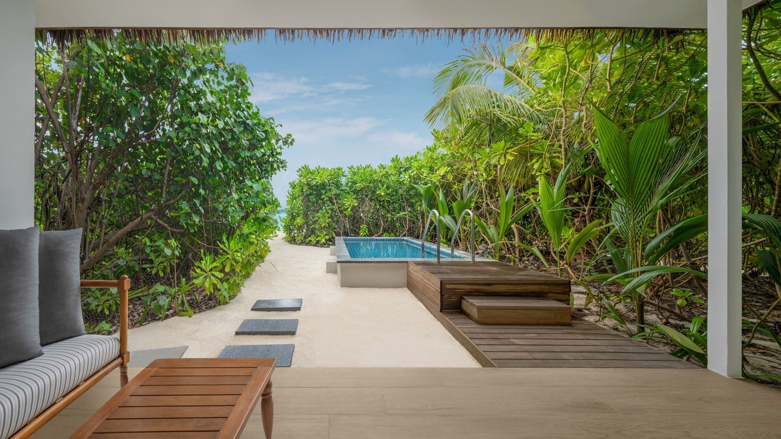 rooms-beach-villa-with-pool