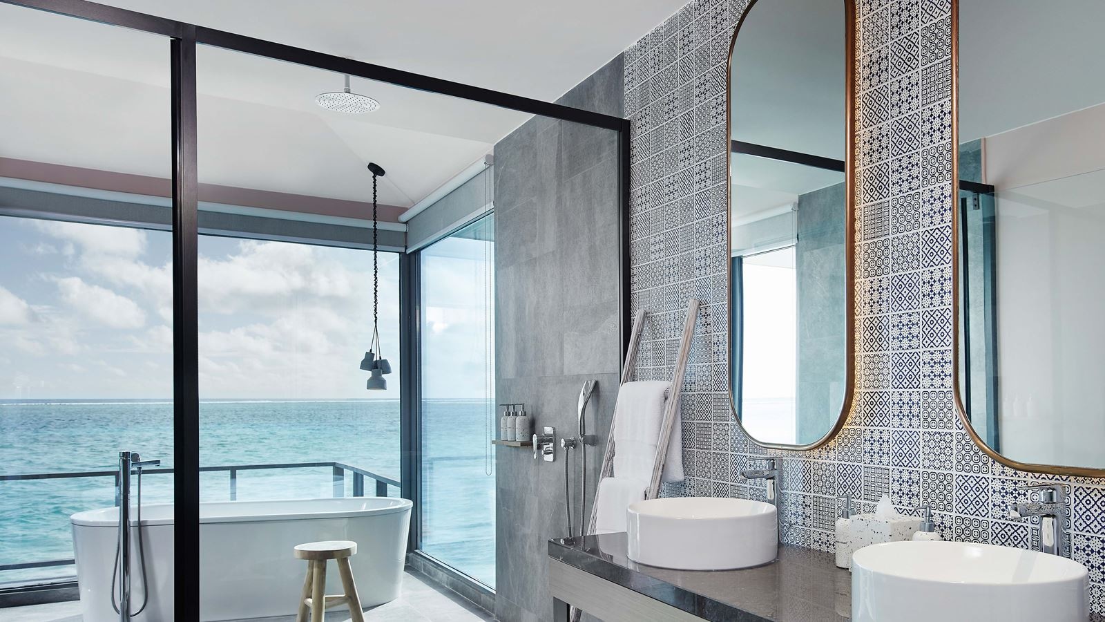 rooms-over-water-villa-with-pool