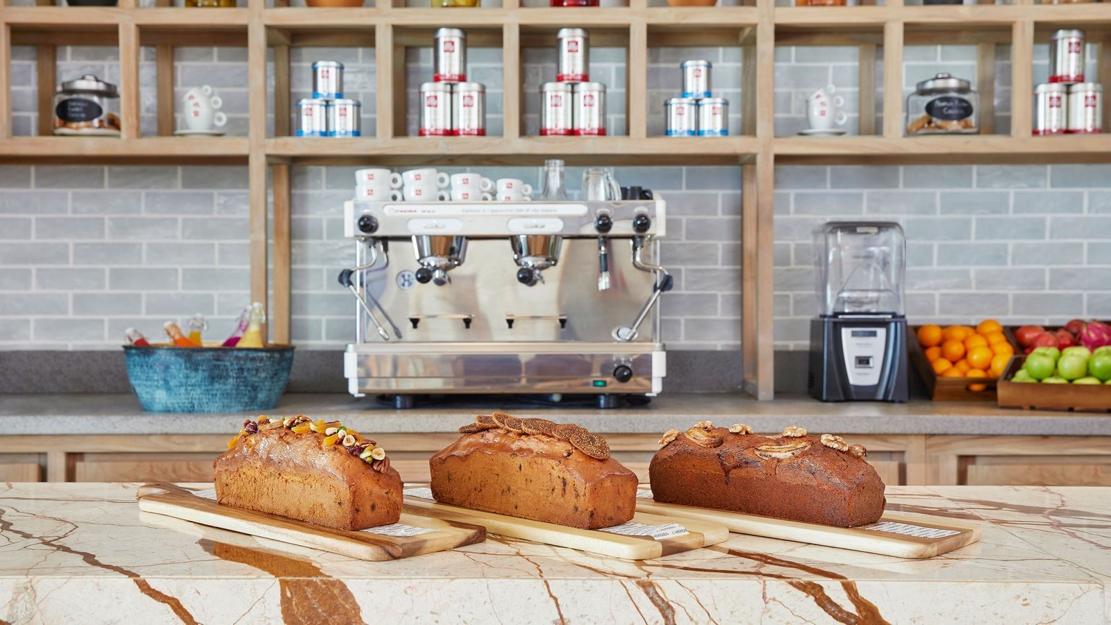 restaurants-waves-cafe