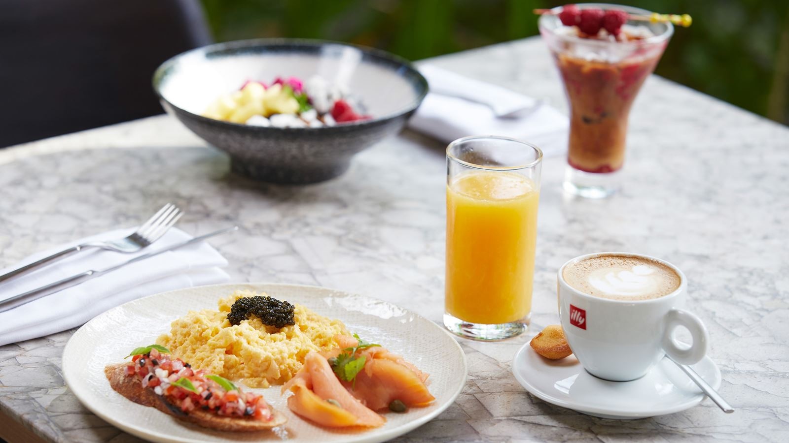 restaurants-le-meridien-hub--latitude