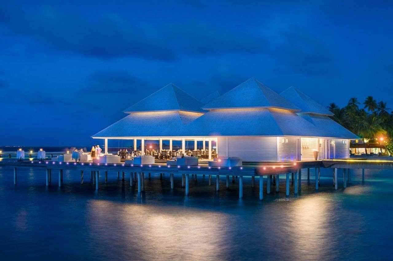 restaurants-aqua-overwater