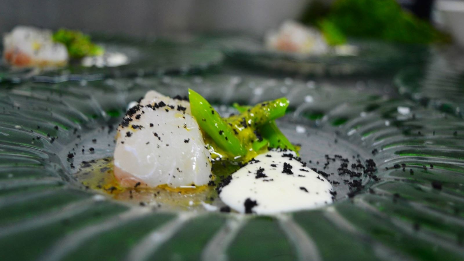 restaurants-aqua-over-water-restaurant