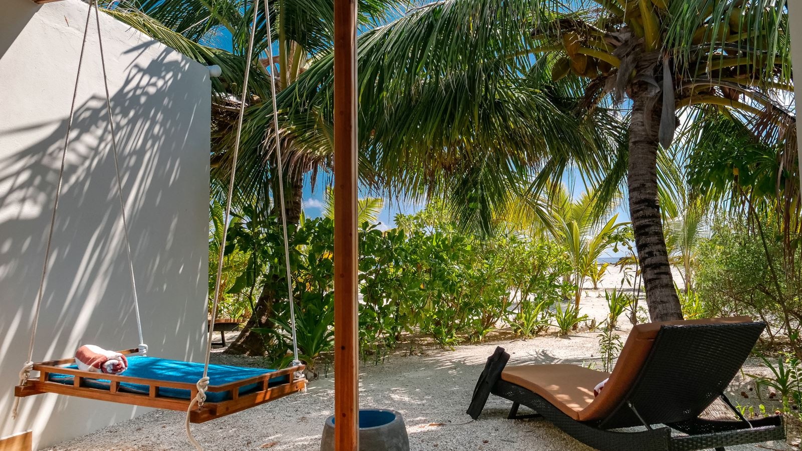 rooms-palm-villa
