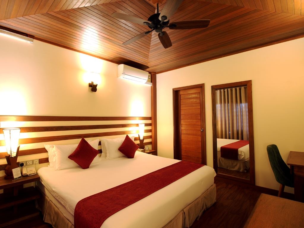 rooms-superior-island-view--balcony