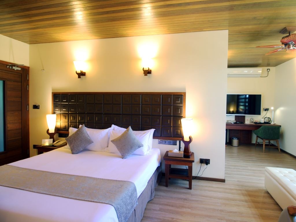 rooms-family-suite-island-view--balcony