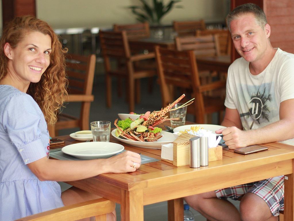 restaurants-aaroa-restaurant