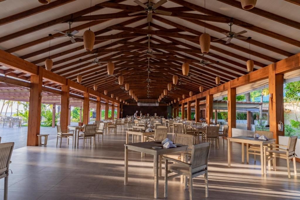 restaurants-restaurants