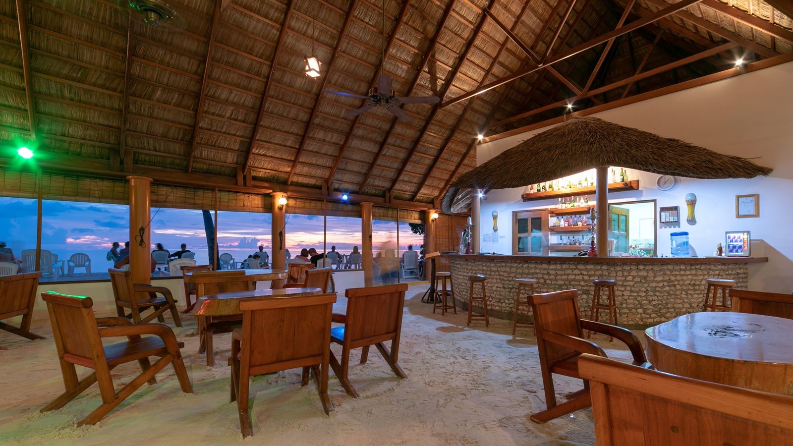 bars-blue-lagoon-bar