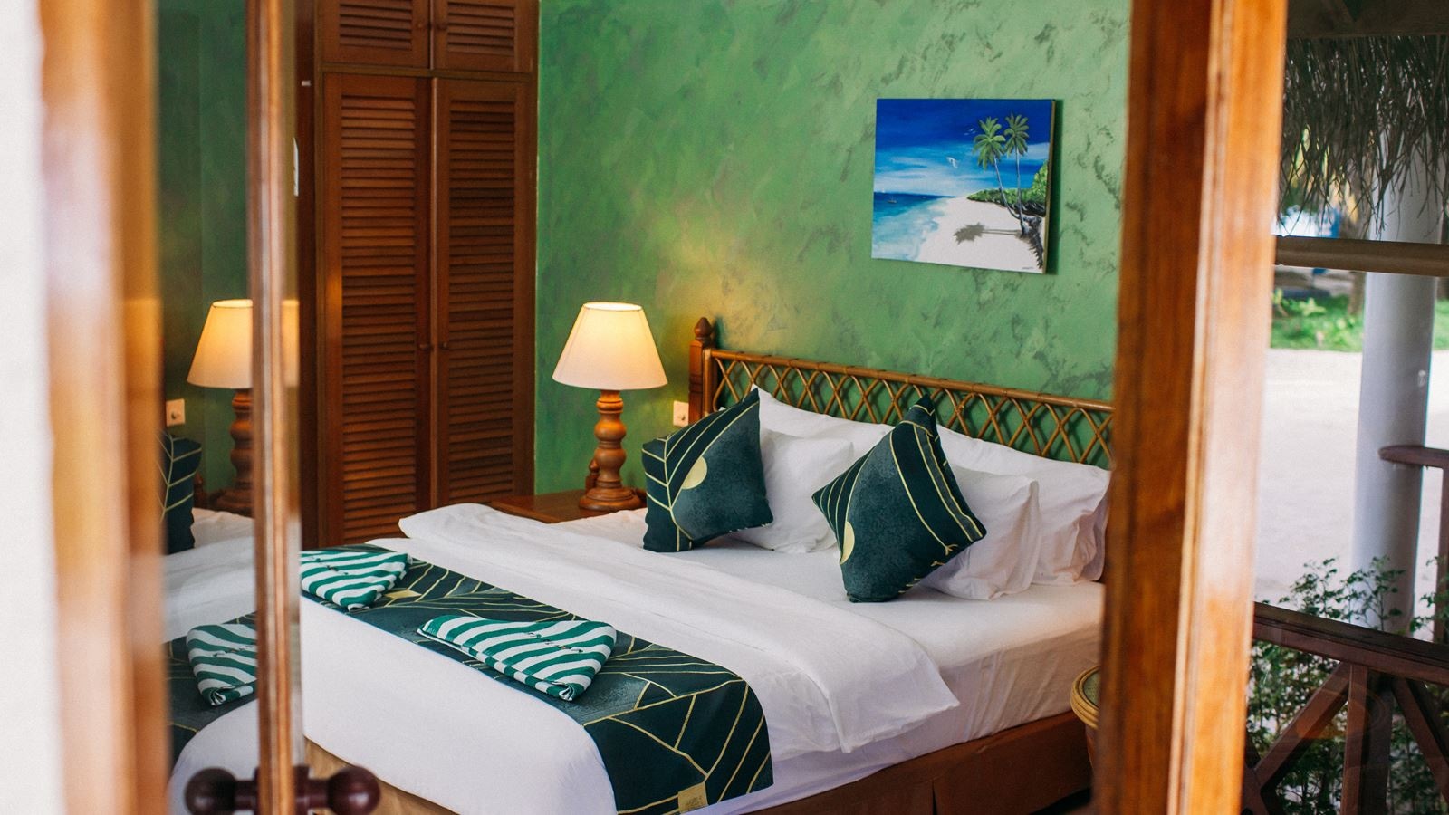 rooms-premium-beach