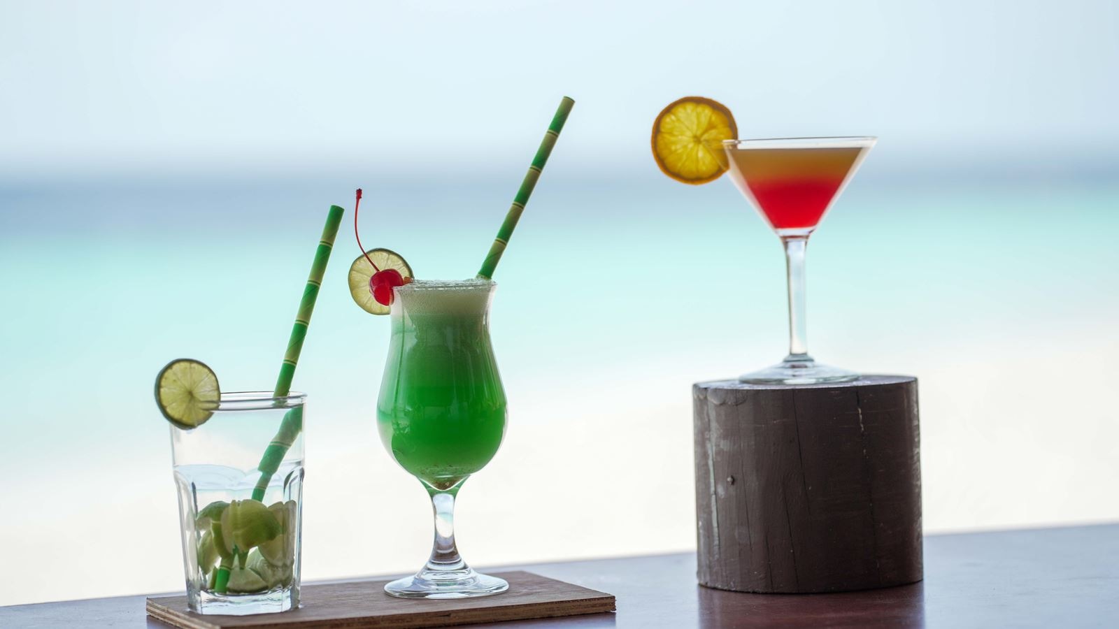 bars-blue-lagoon-bar