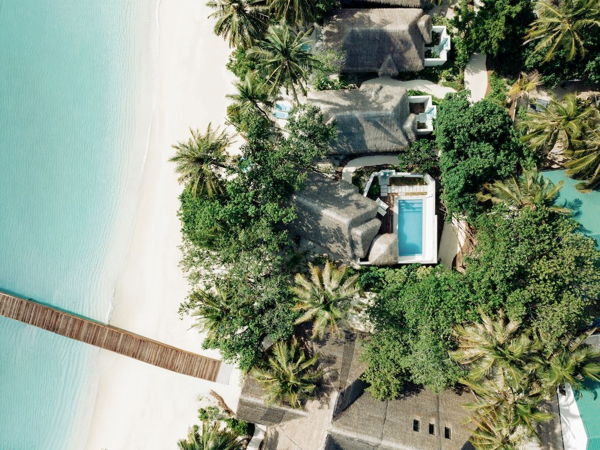 rooms-beach-pool-villa