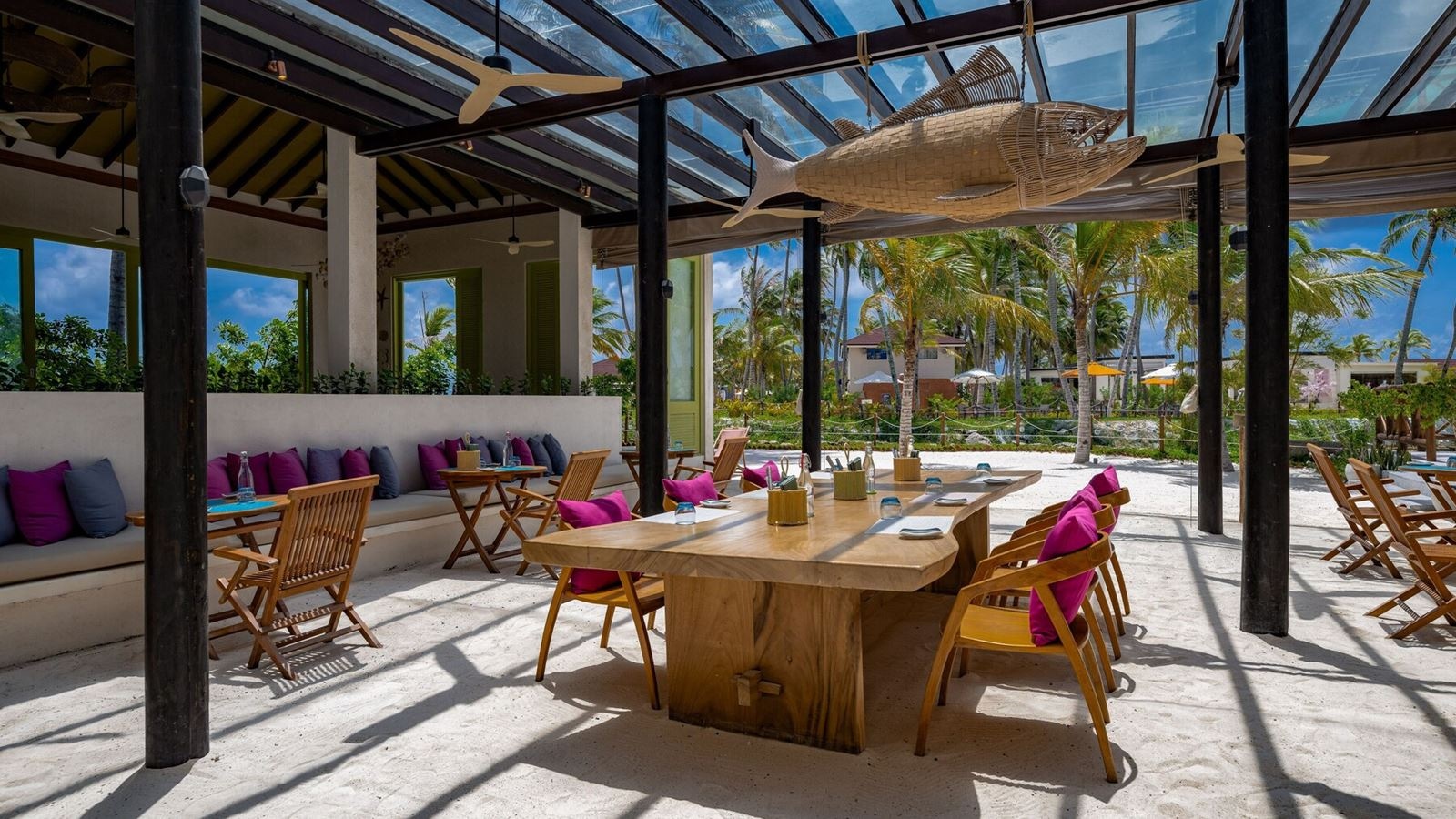 restaurants-restaurants