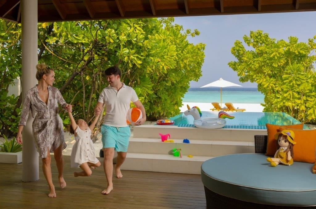 rooms-family-beach-villa-with-pool