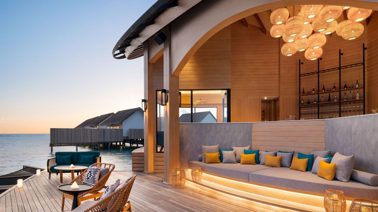 bars-eden-champagne--gin-bar