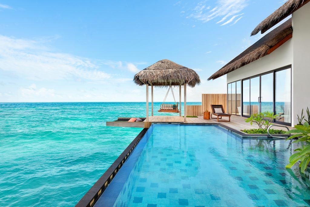 rooms-twobedroom-overwater-pool-villa