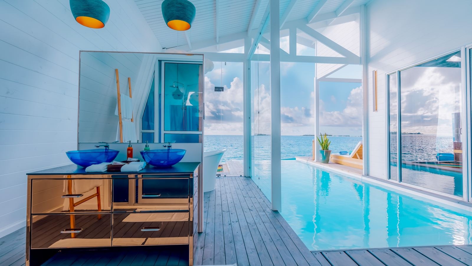 rooms-family-odi-water-villa-with-private-pool--slide