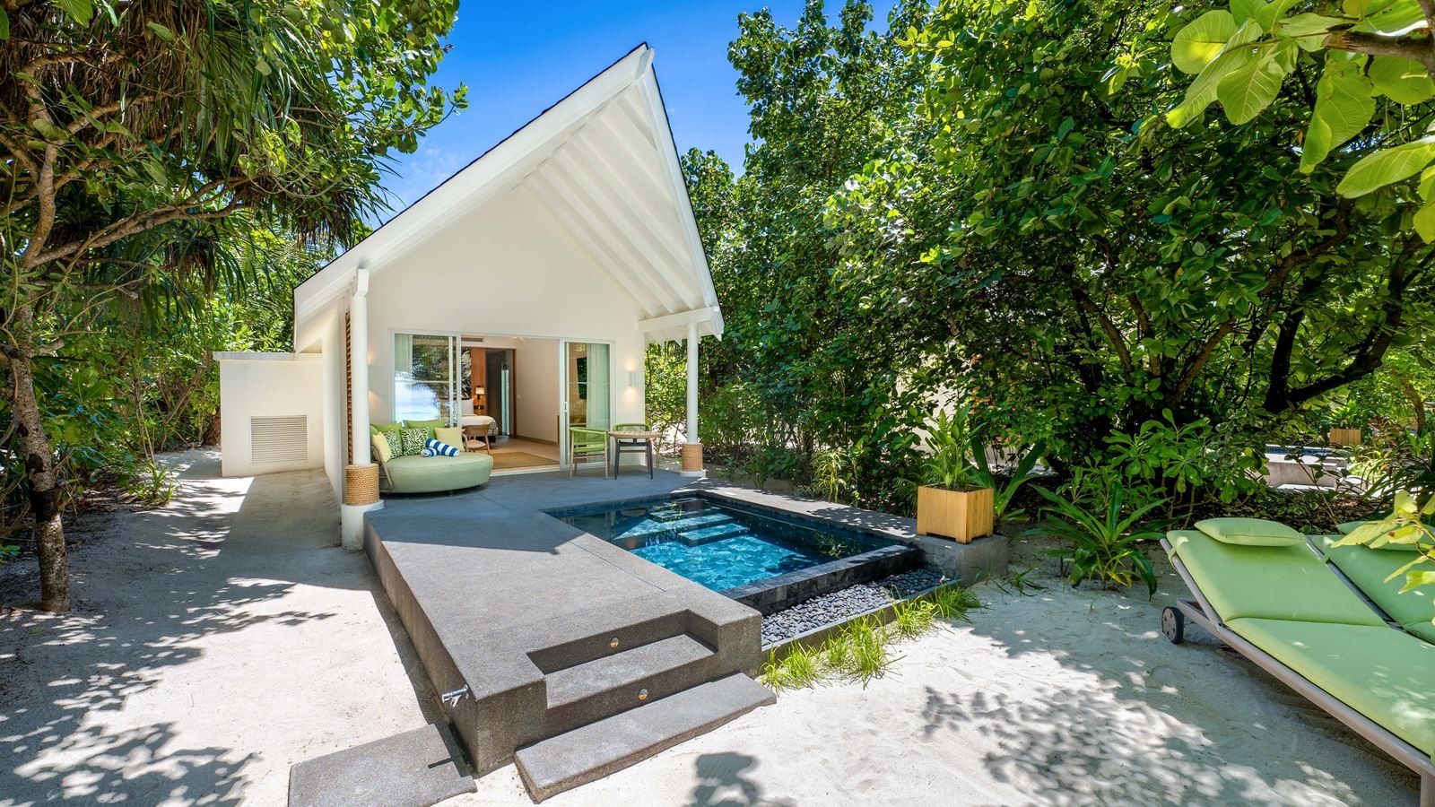 rooms-beach-villa-with-pool