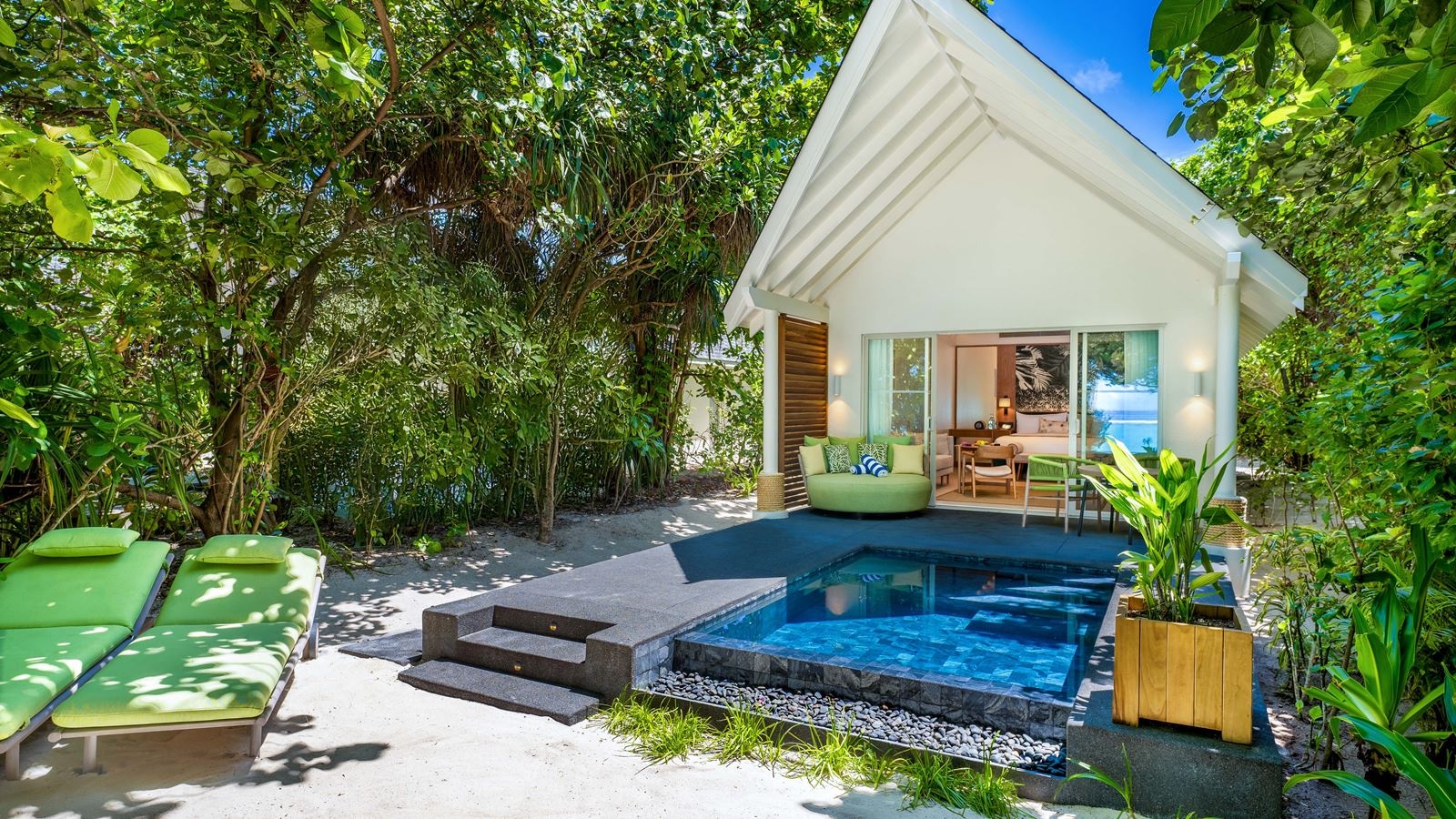 rooms-beach-villa-with-pool