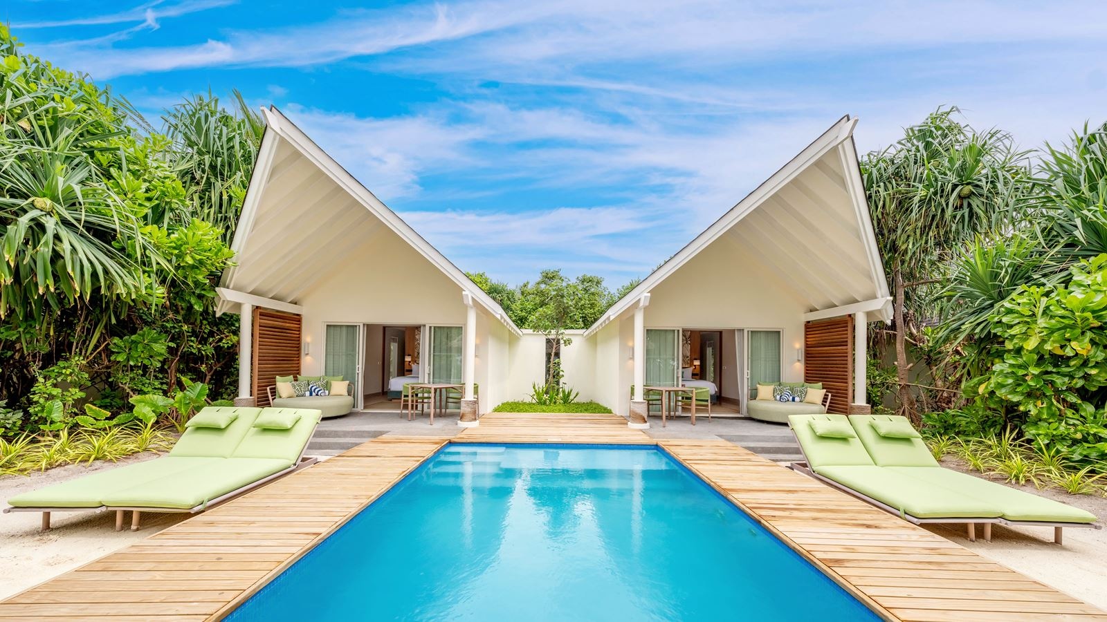 rooms-two-bedroom-family-beach-villa-with-pool