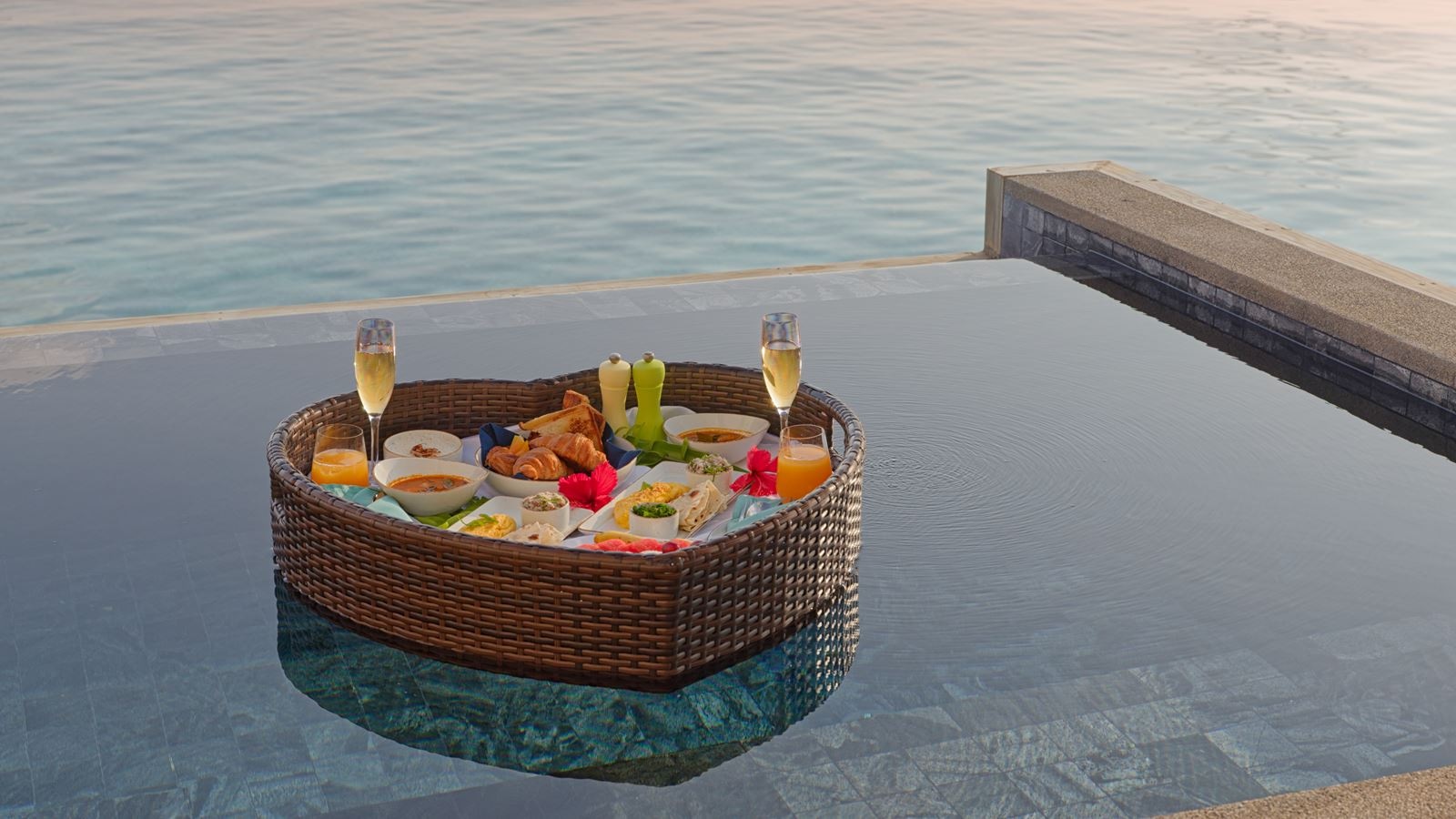 restaurants-destination-dining