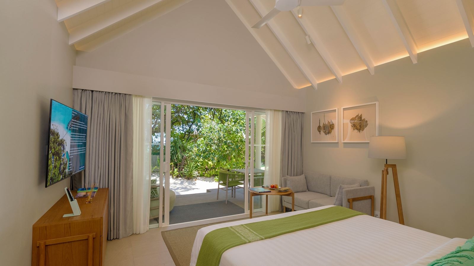 rooms-two-bedroom-family-beach-villa