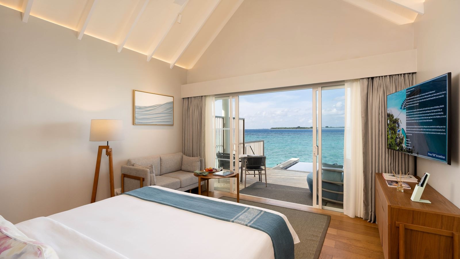 rooms-water-villa-with-pool