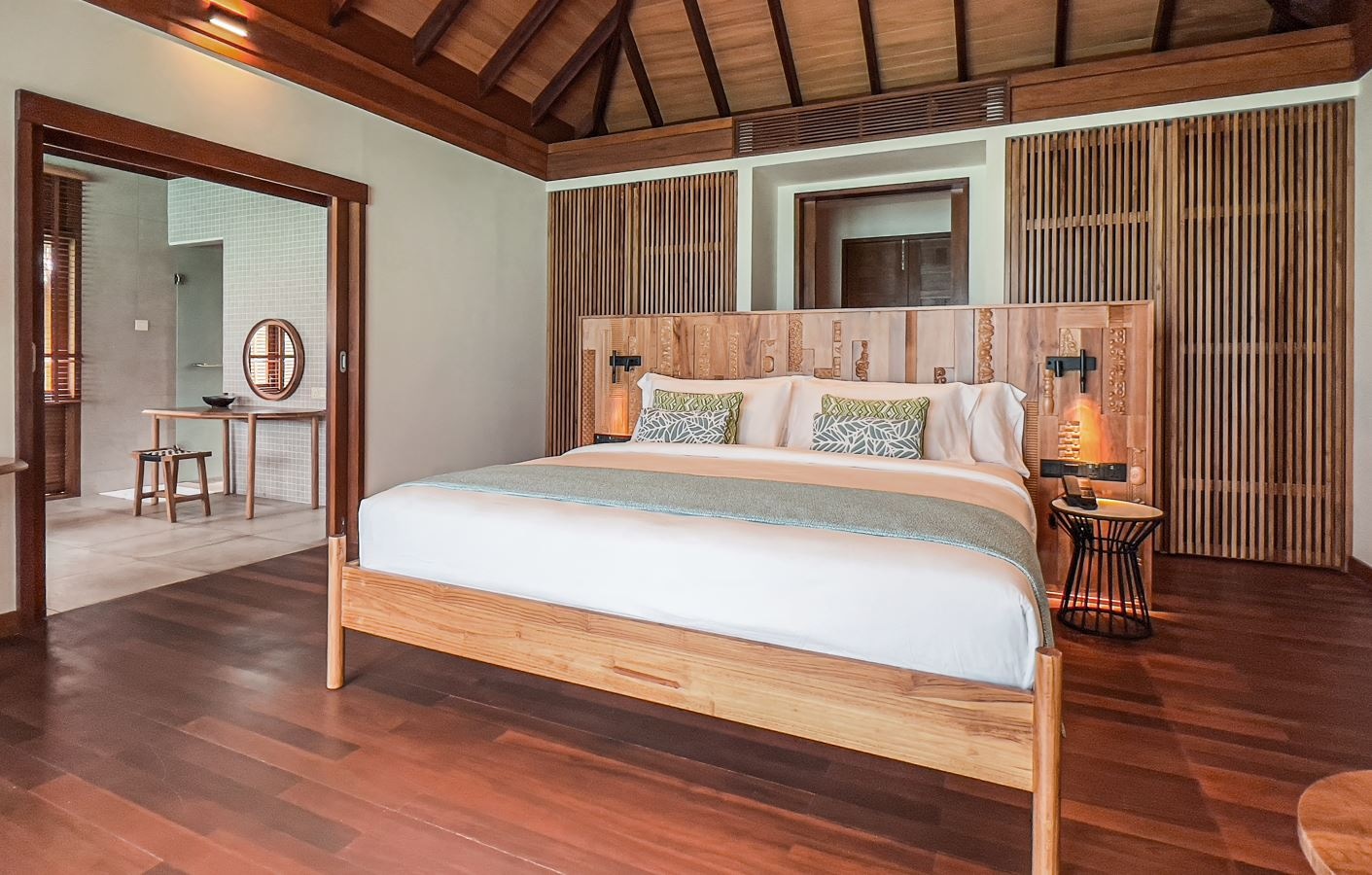 rooms-sunrise-water-villa