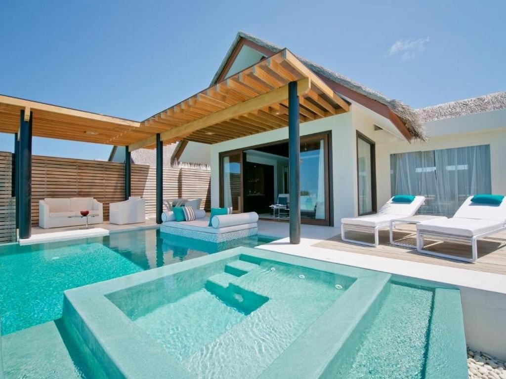 rooms-deluxe-over-water-pool-villa