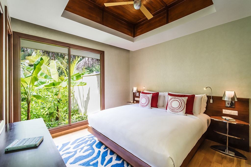 rooms-three-bedroom-beach-pool-pavilion