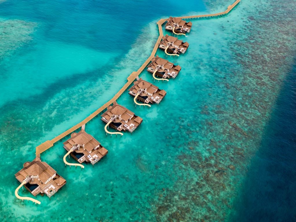 rooms-ocean-pool-reserve-sunset-with-slide-2br