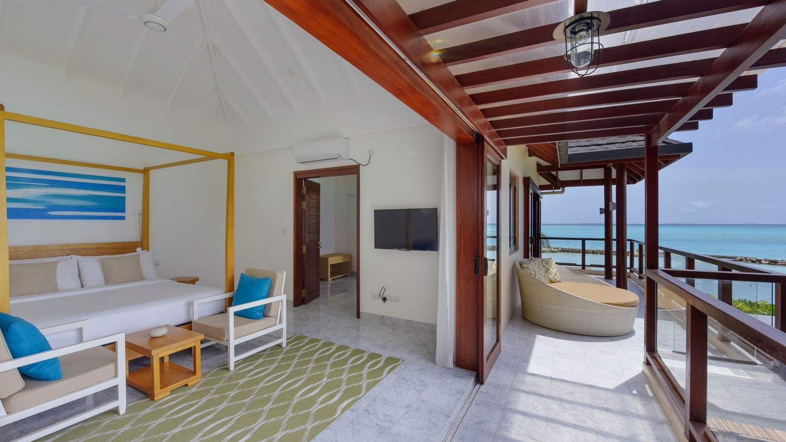 rooms-the-summer-house