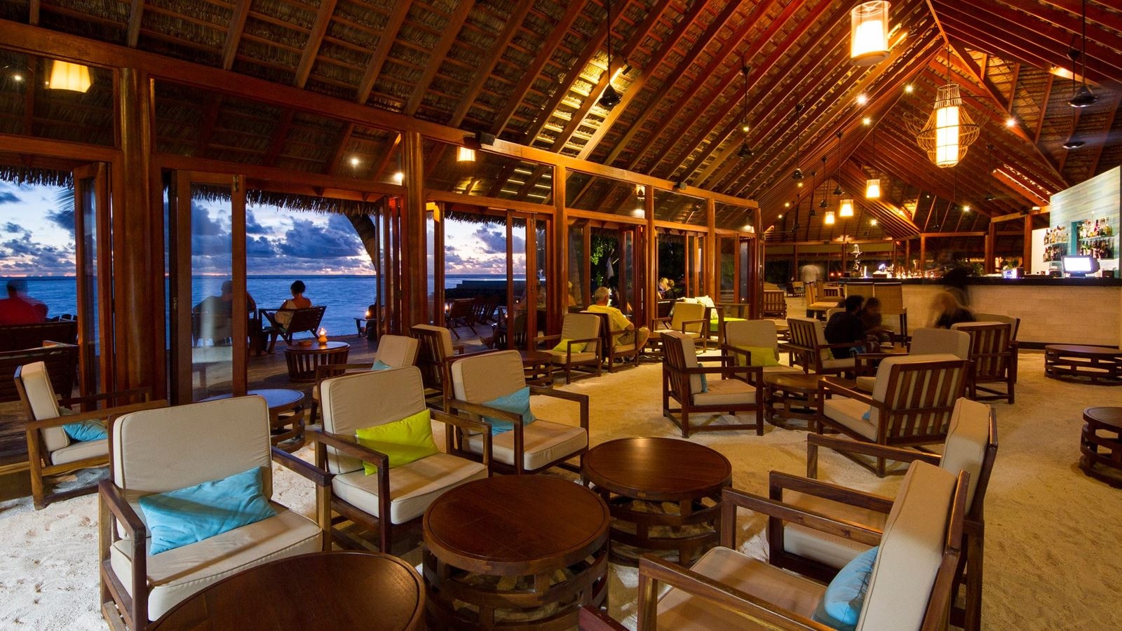 restaurants-nevi-bar