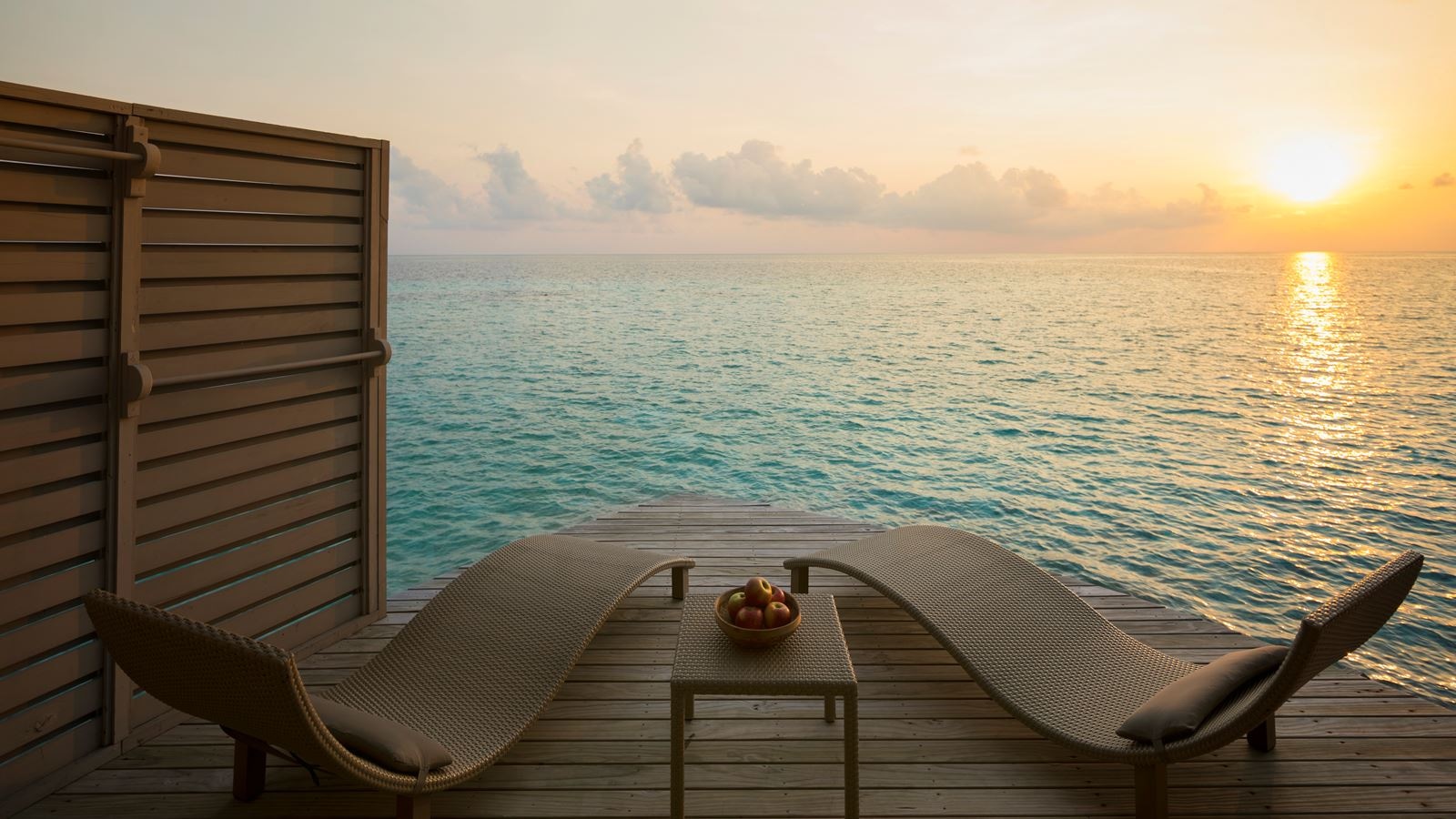 rooms-overwater-villa-with-swirl-pool