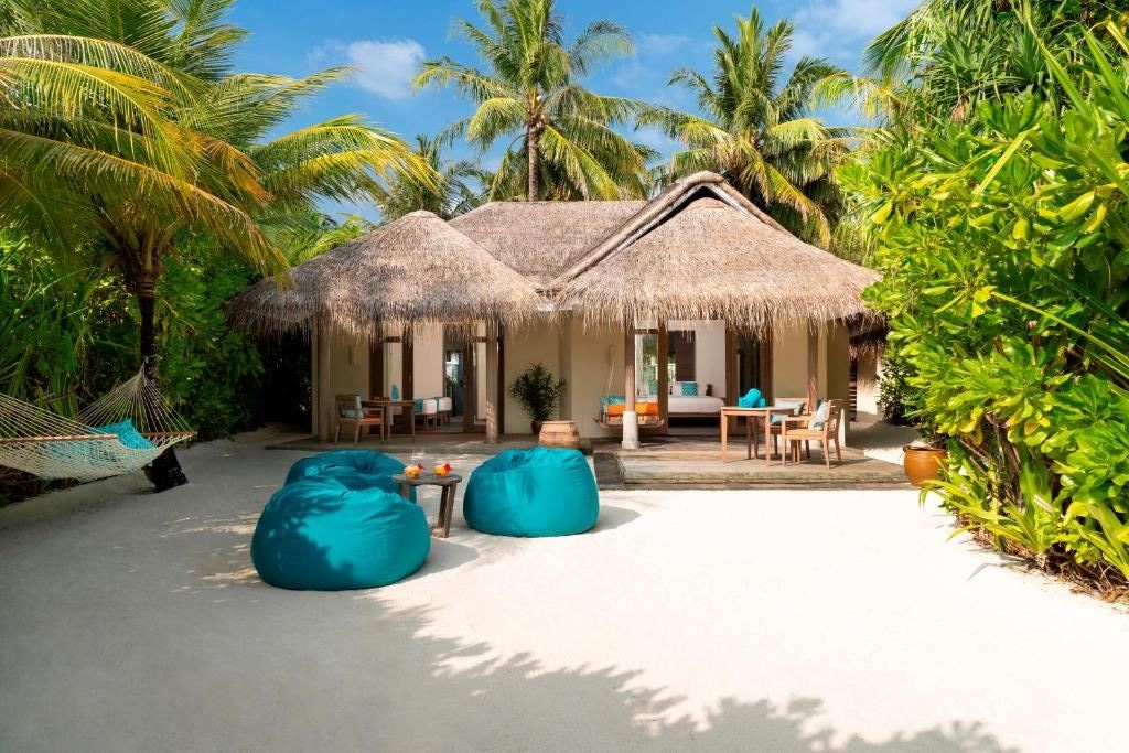 rooms-two-bedroom-family-beach-pool-villa