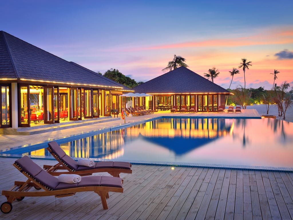 bars-sunset-pool-bar