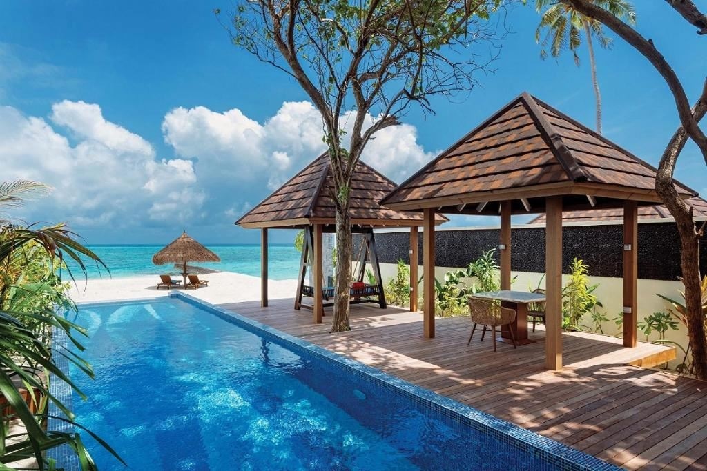 rooms-kanifushi-grand-pool-villa