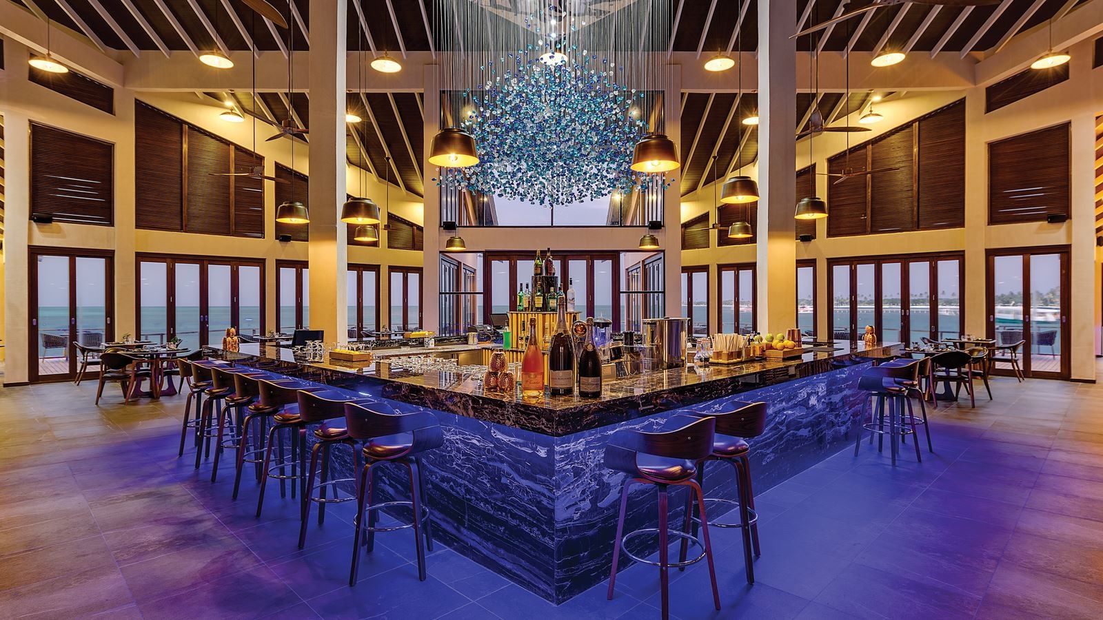 restaurants-pier-six