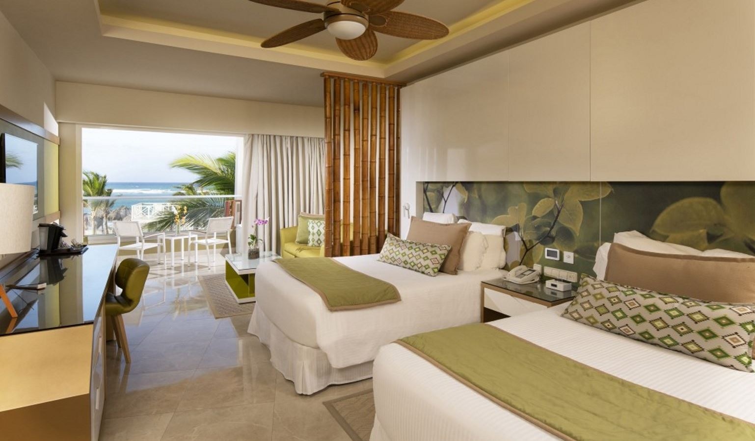 rooms-preferred-club-junior-suite-ocean-view