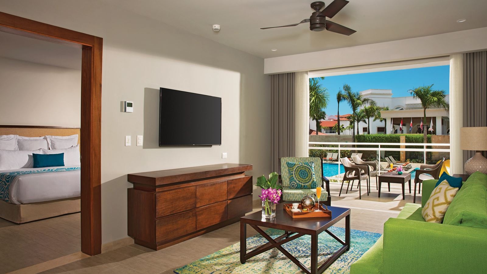 rooms-preferred-club-two-bedroom-family-suite-tropical-view