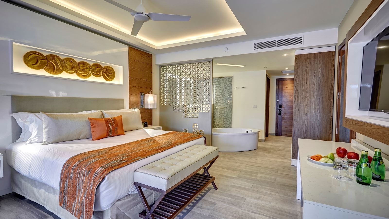 rooms-luxury-junior-suite-ocean-view
