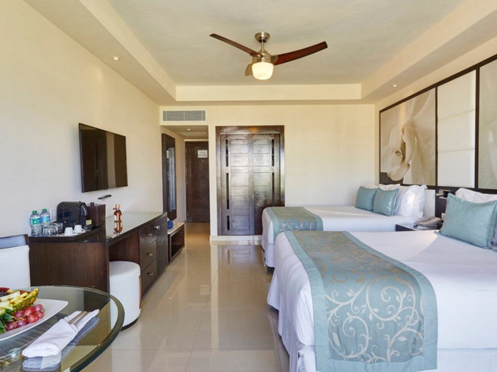 rooms-luxury-ocean-view-room-diamond-club