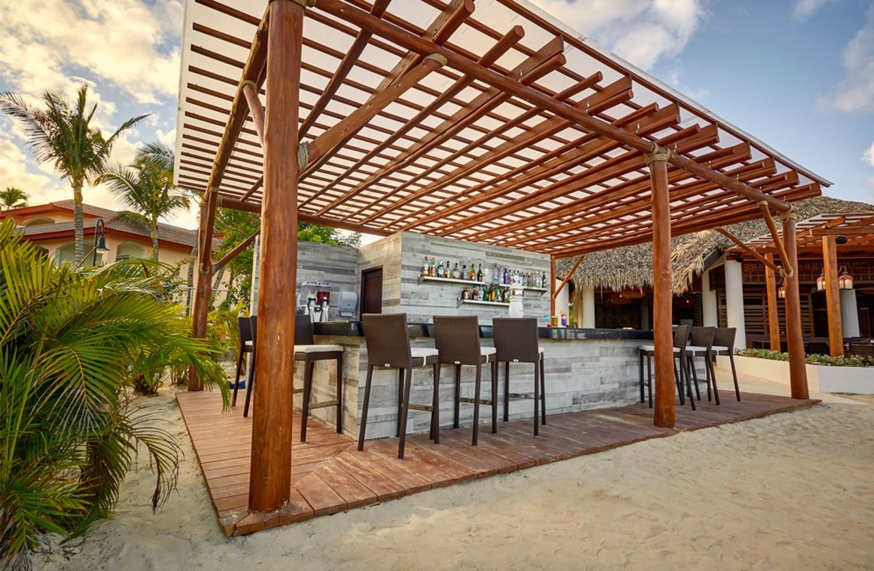 bars-hideaway-beach-bar