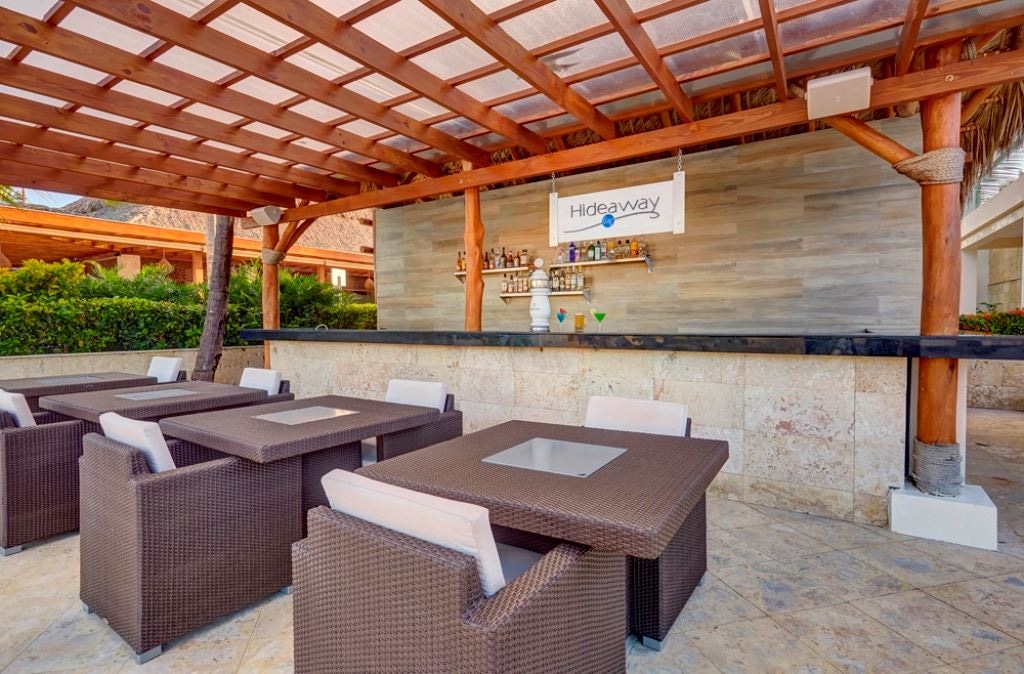 bars-hideaway-beach-bar