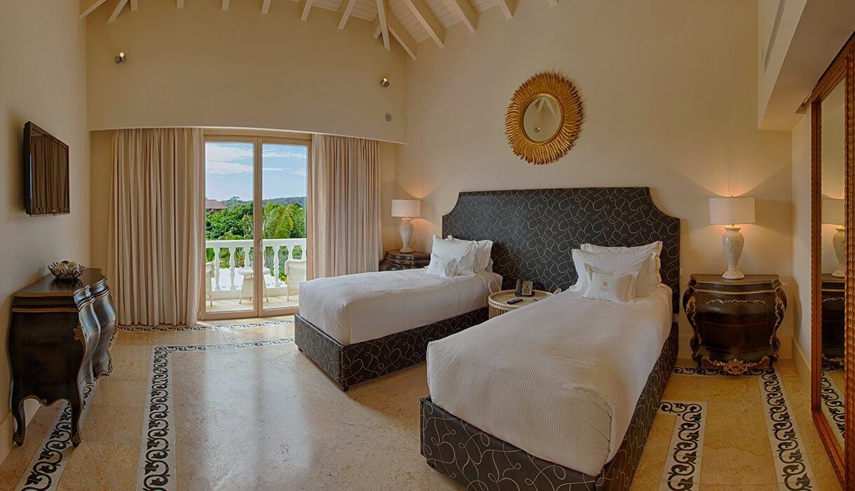 rooms-three-bedroom-royale-villa