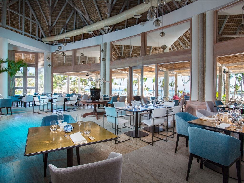 restaurants-blue-g-rill-+-bar